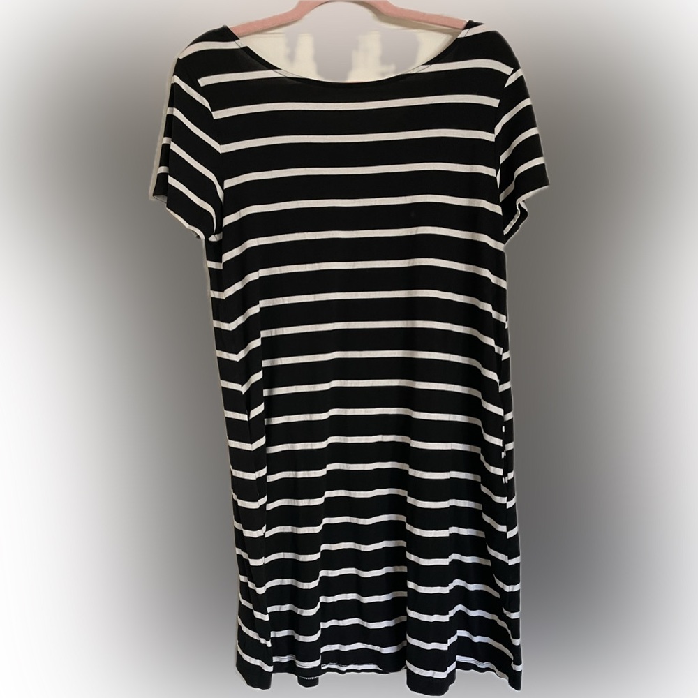 Accent black and white stripe dress